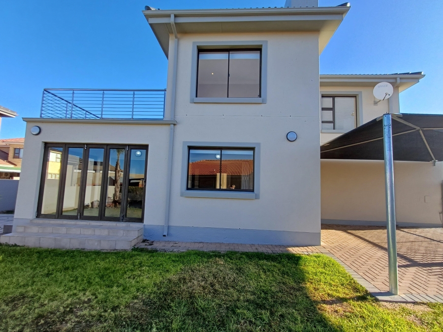 3 Bedroom Property for Sale in Hartenbos Heuwels Western Cape